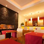 Hotel Moin 4*