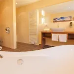 Hotel Moin 4*