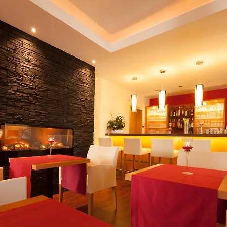Otel Moin 4*
