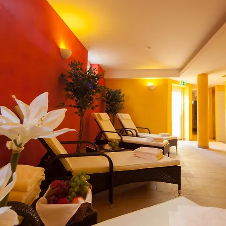 Otel Moin
