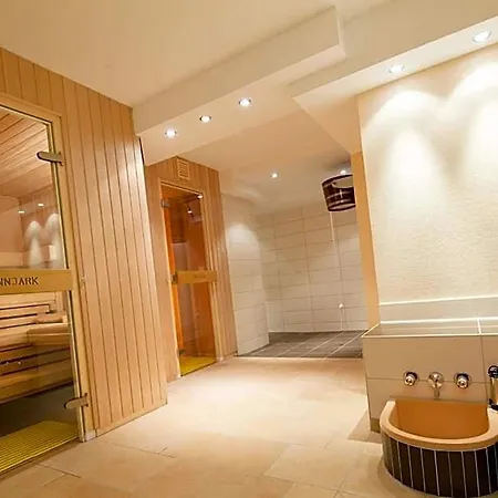 Hotel Moin 4*